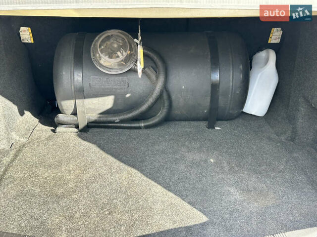 Форд Фьюжн 2015 в Киеве на Automoto.ua Серый Форд Фьюжн, объемом двигателя 2.4 л и пробегом 272 тыс. км за 7999 $, фото 8 на Automoto.ua