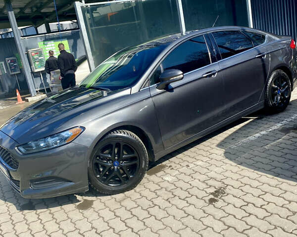 Форд Фьюжн 2015 в Львове на Automoto.ua Серый Форд Фьюжн, объемом двигателя 2.5 л и пробегом 201 тыс. км за 9999 $, фото 11 на Automoto.ua