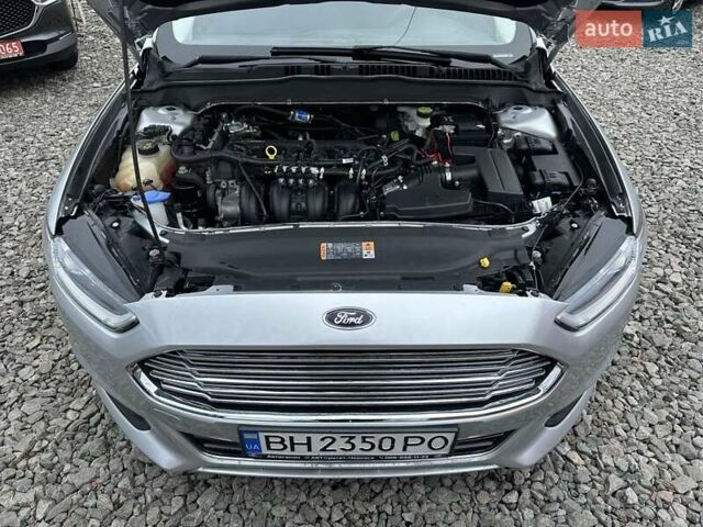 Сірий Форд Фьюжен, об'ємом двигуна 2.5 л та пробігом 165 тис. км за 8700 $, фото 4 на Automoto.ua