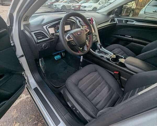 Сірий Форд Фьюжен, об'ємом двигуна 2.49 л та пробігом 138 тис. км за 10500 $, фото 9 на Automoto.ua