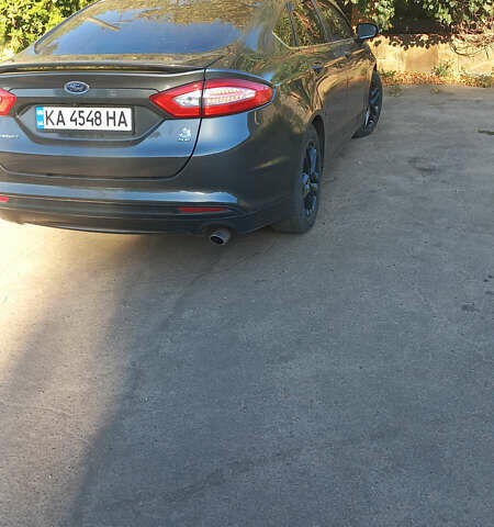 Серый Форд Фьюжн, объемом двигателя 2.49 л и пробегом 162 тыс. км за 11800 $, фото 5 на Automoto.ua