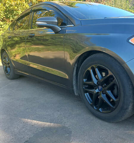 Серый Форд Фьюжн, объемом двигателя 2.49 л и пробегом 162 тыс. км за 11800 $, фото 1 на Automoto.ua