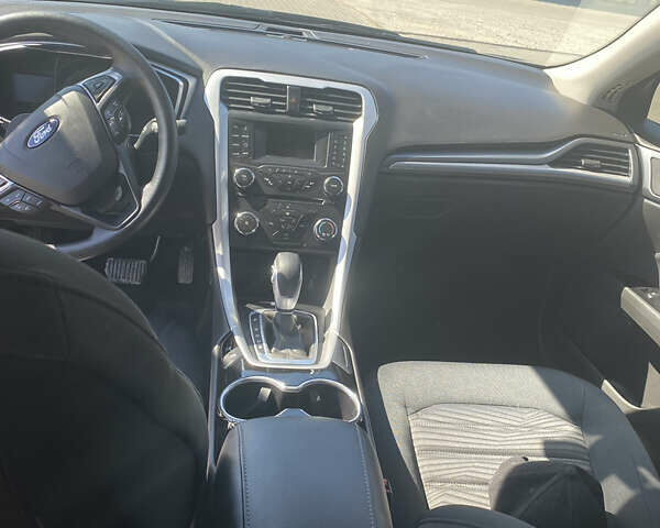 Форд Фьюжн 2015 в Львове на Automoto.ua Серый Форд Фьюжн, объемом двигателя 2.5 л и пробегом 201 тыс. км за 9999 $, фото 16 на Automoto.ua