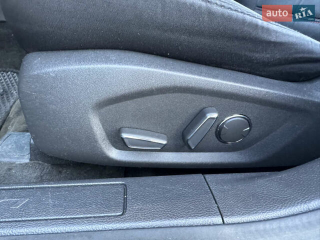 Сірий Форд Фьюжен, об'ємом двигуна 1.5 л та пробігом 248 тис. км за 7900 $, фото 36 на Automoto.ua