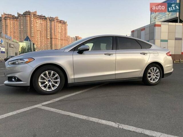 Серый Форд Фьюжн, объемом двигателя 2.5 л и пробегом 190 тыс. км за 9600 $, фото 3 на Automoto.ua