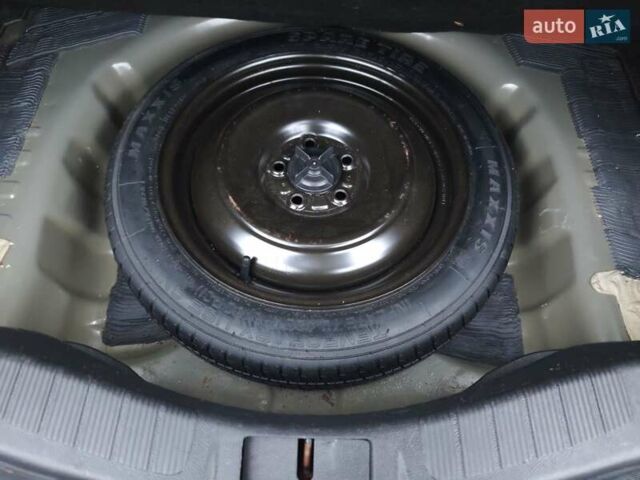 Серый Форд Фьюжн, объемом двигателя 2.49 л и пробегом 180 тыс. км за 9999 $, фото 14 на Automoto.ua