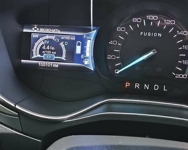 Сірий Форд Фьюжен, об'ємом двигуна 2 л та пробігом 155 тис. км за 12500 $, фото 8 на Automoto.ua