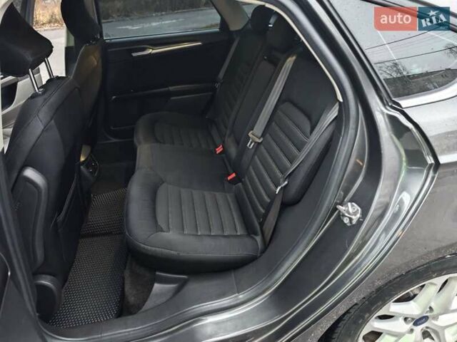 Серый Форд Фьюжн, объемом двигателя 2.49 л и пробегом 180 тыс. км за 9999 $, фото 29 на Automoto.ua