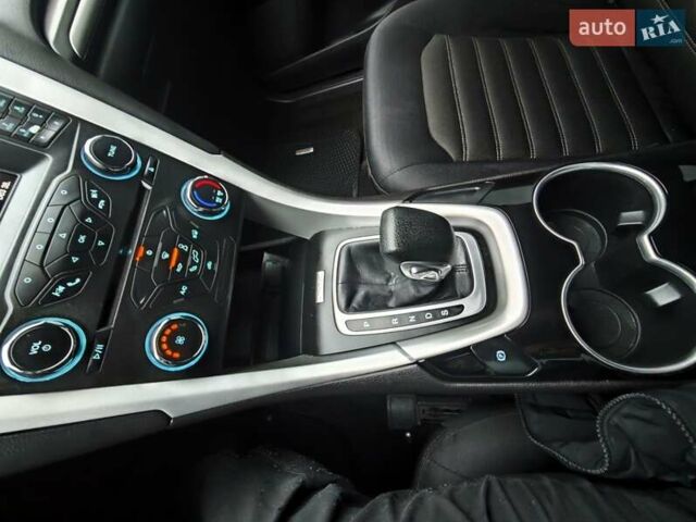 Серый Форд Фьюжн, объемом двигателя 2.49 л и пробегом 180 тыс. км за 9999 $, фото 42 на Automoto.ua