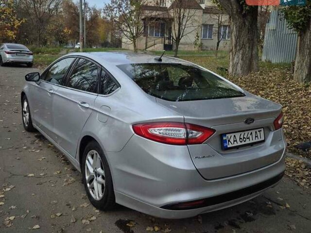 Серый Форд Фьюжн, объемом двигателя 2.49 л и пробегом 184 тыс. км за 9800 $, фото 6 на Automoto.ua