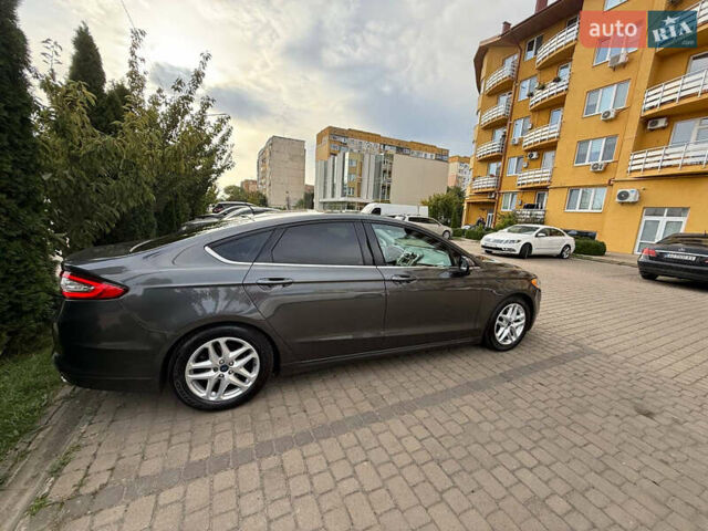 Серый Форд Фьюжн, объемом двигателя 2.5 л и пробегом 139 тыс. км за 9700 $, фото 4 на Automoto.ua