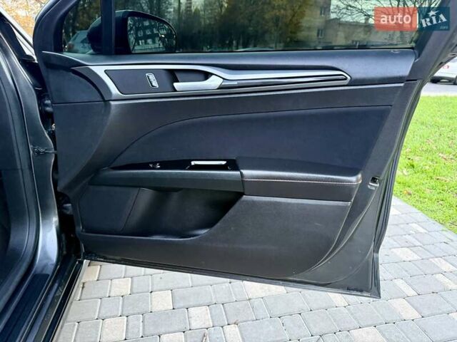 Сірий Форд Фьюжен, об'ємом двигуна 2 л та пробігом 163 тис. км за 8300 $, фото 41 на Automoto.ua