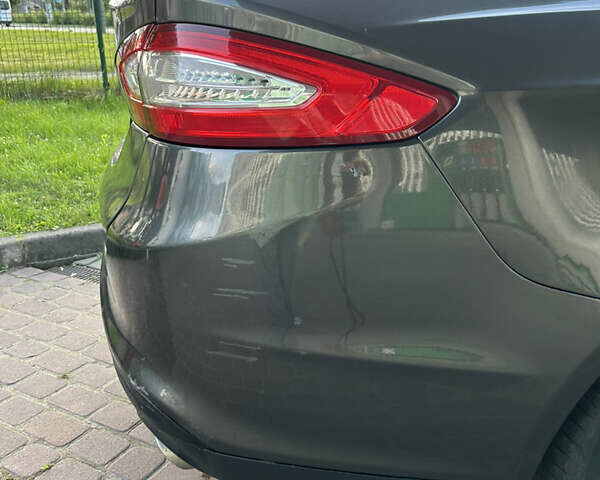 Серый Форд Фьюжн, объемом двигателя 2.49 л и пробегом 255 тыс. км за 9700 $, фото 9 на Automoto.ua