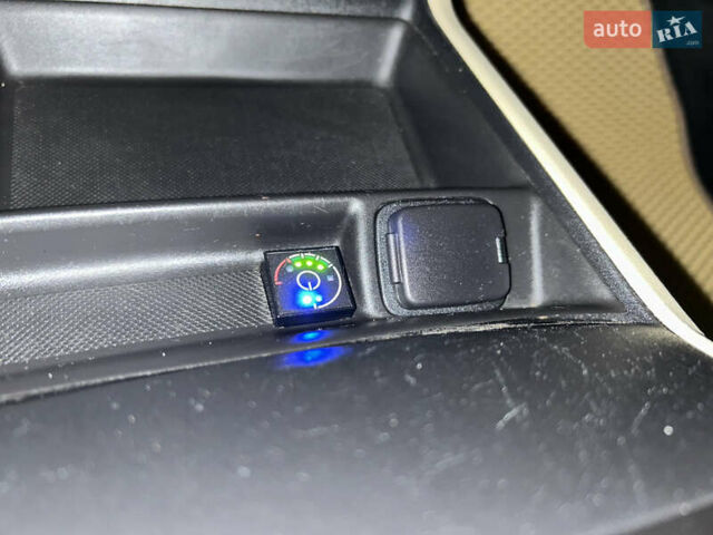 Сірий Форд Фьюжен, об'ємом двигуна 2.49 л та пробігом 290 тис. км за 8899 $, фото 57 на Automoto.ua