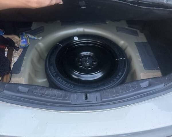 Сірий Форд Фьюжен, об'ємом двигуна 2.5 л та пробігом 240 тис. км за 10000 $, фото 1 на Automoto.ua