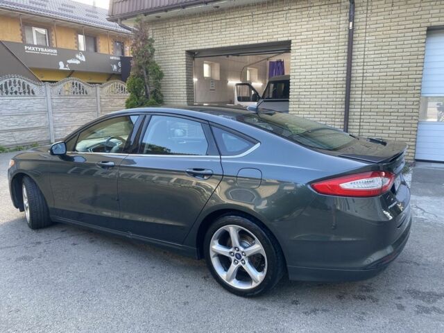 Серый Форд Фьюжн, объемом двигателя 1.5 л и пробегом 94 тыс. км за 9900 $, фото 4 на Automoto.ua