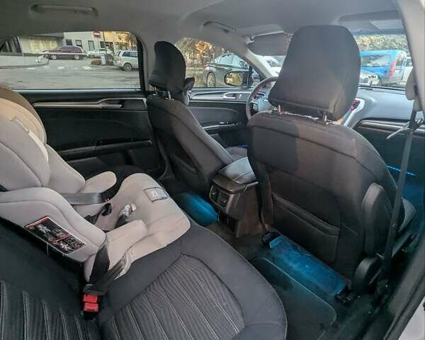 Сірий Форд Фьюжен, об'ємом двигуна 2.49 л та пробігом 138 тис. км за 10500 $, фото 7 на Automoto.ua