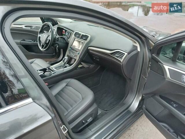 Сірий Форд Фьюжен, об'ємом двигуна 2 л та пробігом 121 тис. км за 12700 $, фото 15 на Automoto.ua