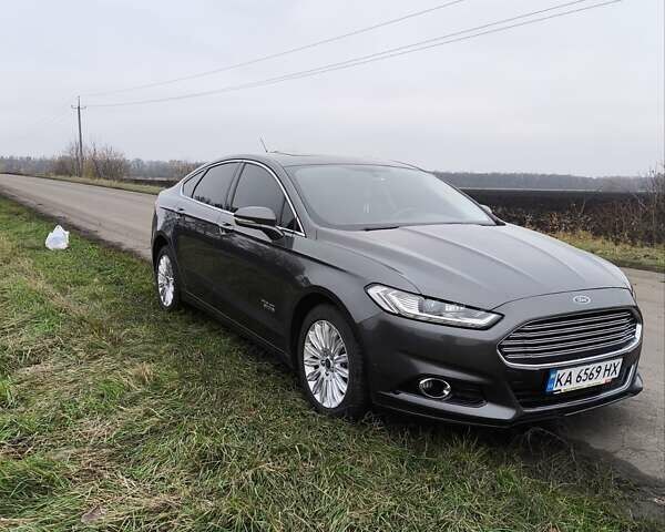 Сірий Форд Фьюжен, об'ємом двигуна 2 л та пробігом 155 тис. км за 12500 $, фото 2 на Automoto.ua