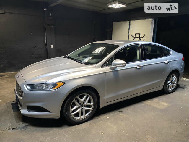 Серый Форд Фьюжн, объемом двигателя 2.5 л и пробегом 166 тыс. км за 10500 $, фото 8 на Automoto.ua
