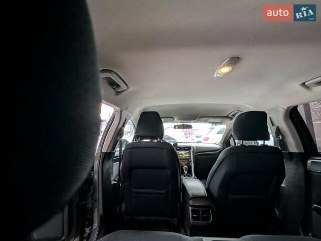 Сірий Форд Фьюжен, об'ємом двигуна 0 л та пробігом 165 тис. км за 10300 $, фото 21 на Automoto.ua