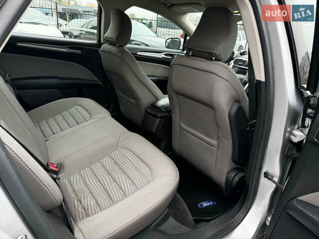 Сірий Форд Фьюжен, об'ємом двигуна 2 л та пробігом 148 тис. км за 11500 $, фото 18 на Automoto.ua