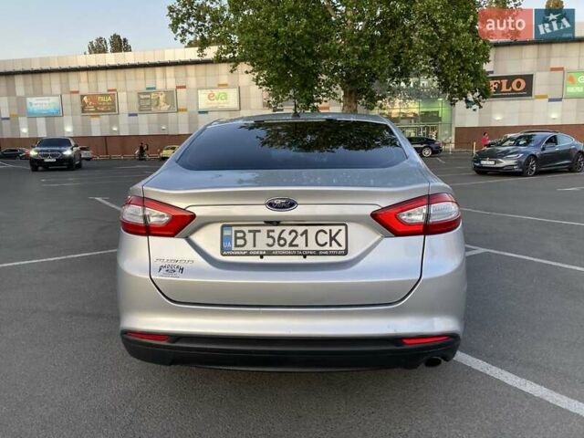 Серый Форд Фьюжн, объемом двигателя 2.5 л и пробегом 190 тыс. км за 9600 $, фото 9 на Automoto.ua
