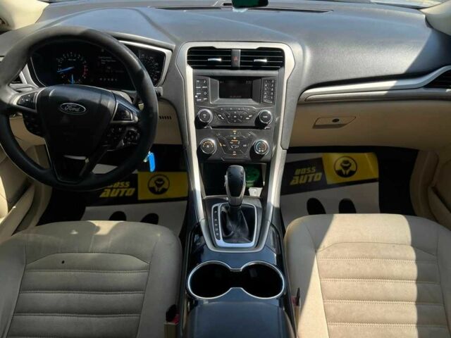 Серый Форд Фьюжн, объемом двигателя 2.5 л и пробегом 285 тыс. км за 9900 $, фото 8 на Automoto.ua