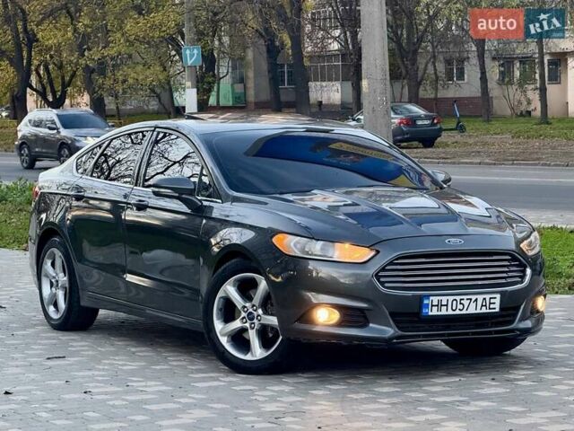 Сірий Форд Фьюжен, об'ємом двигуна 2 л та пробігом 163 тис. км за 8300 $, фото 22 на Automoto.ua
