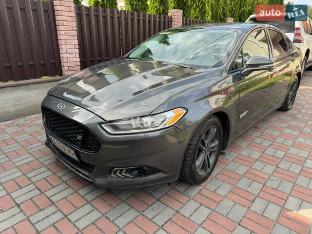 Серый Форд Фьюжн, объемом двигателя 2 л и пробегом 226 тыс. км за 11275 $, фото 2 на Automoto.ua