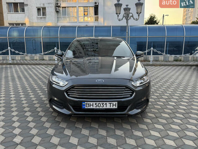 Серый Форд Фьюжн, объемом двигателя 2.49 л и пробегом 206 тыс. км за 9300 $, фото 5 на Automoto.ua