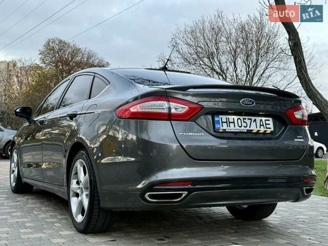 Сірий Форд Фьюжен, об'ємом двигуна 2 л та пробігом 163 тис. км за 8300 $, фото 9 на Automoto.ua