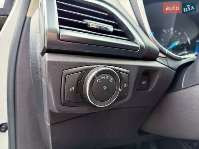 Сірий Форд Фьюжен, об'ємом двигуна 2 л та пробігом 148 тис. км за 11500 $, фото 10 на Automoto.ua