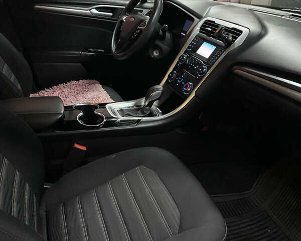 Серый Форд Фьюжн, объемом двигателя 2.5 л и пробегом 166 тыс. км за 10500 $, фото 22 на Automoto.ua