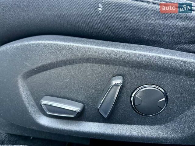 Сірий Форд Фьюжен, об'ємом двигуна 2 л та пробігом 163 тис. км за 8300 $, фото 38 на Automoto.ua