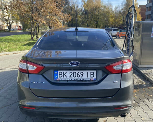 Форд Фьюжн 2015 в Львове на Automoto.ua Серый Форд Фьюжн, объемом двигателя 2.5 л и пробегом 201 тыс. км за 9999 $, фото 12 на Automoto.ua