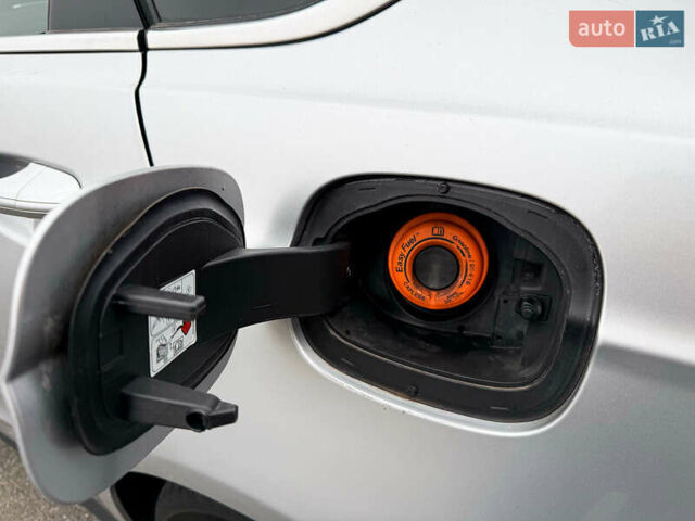 Сірий Форд Фьюжен, об'ємом двигуна 2 л та пробігом 148 тис. км за 11500 $, фото 23 на Automoto.ua