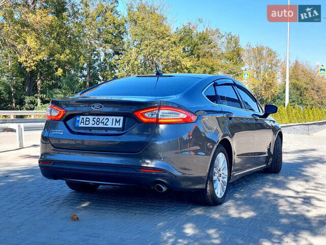 Серый Форд Фьюжн, объемом двигателя 2 л и пробегом 209 тыс. км за 12200 $, фото 6 на Automoto.ua