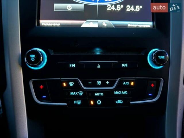 Серый Форд Фьюжн, объемом двигателя 2.49 л и пробегом 171 тыс. км за 12490 $, фото 23 на Automoto.ua