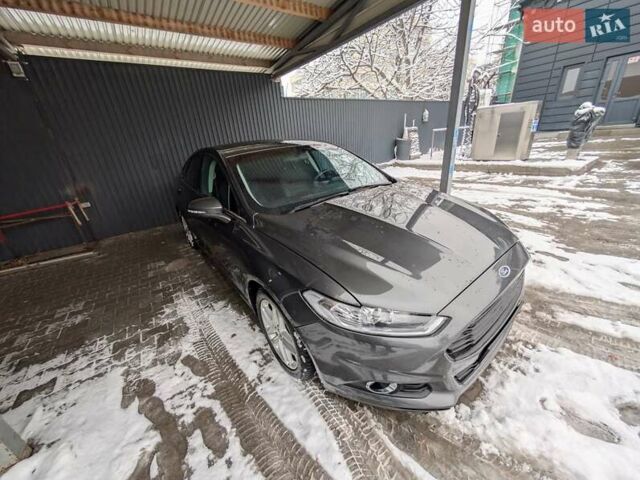 Сірий Форд Фьюжен, об'ємом двигуна 0 л та пробігом 165 тис. км за 10300 $, фото 3 на Automoto.ua