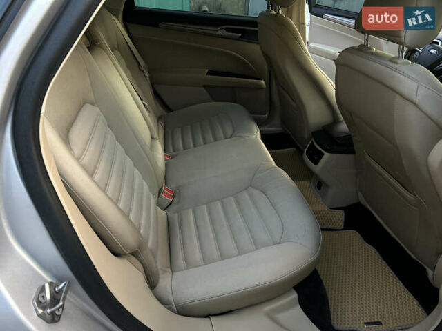 Сірий Форд Фьюжен, об'ємом двигуна 2.49 л та пробігом 290 тис. км за 8899 $, фото 41 на Automoto.ua