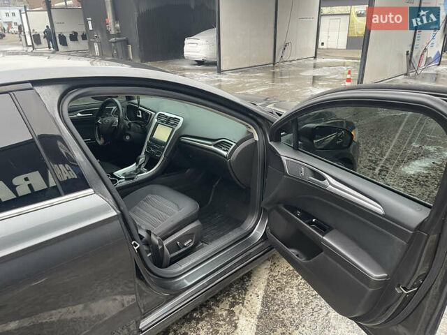 Серый Форд Фьюжн, объемом двигателя 2.49 л и пробегом 190 тыс. км за 10700 $, фото 3 на Automoto.ua