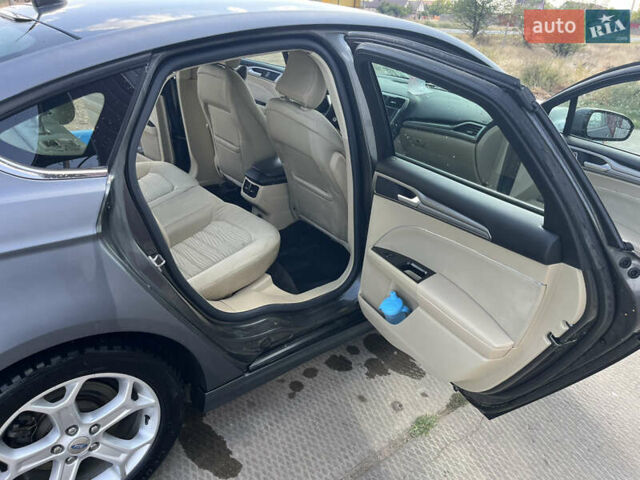 Сірий Форд Фьюжен, об'ємом двигуна 2.5 л та пробігом 265 тис. км за 10300 $, фото 11 на Automoto.ua