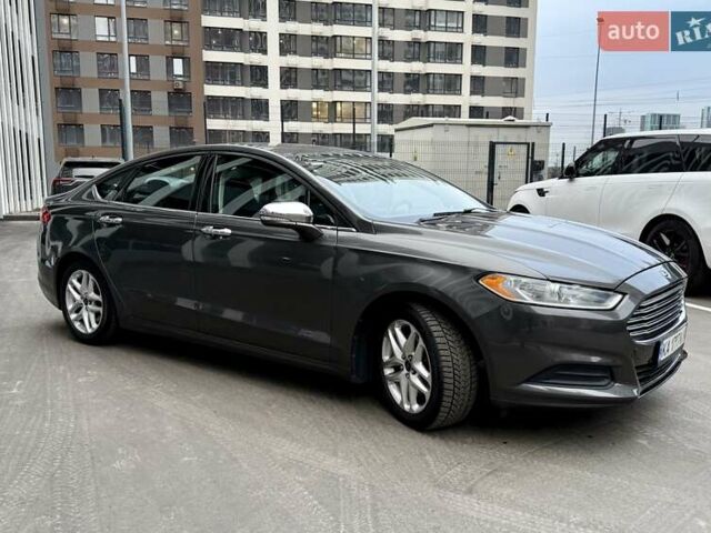 Серый Форд Фьюжн, объемом двигателя 2.5 л и пробегом 157 тыс. км за 9650 $, фото 7 на Automoto.ua
