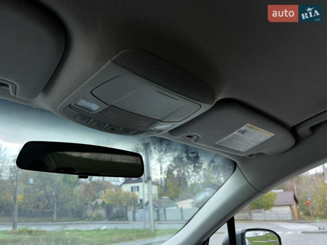 Серый Форд Фьюжн, объемом двигателя 2 л и пробегом 250 тыс. км за 9200 $, фото 30 на Automoto.ua