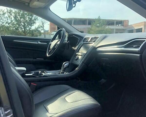 Серый Форд Фьюжн, объемом двигателя 2 л и пробегом 173 тыс. км за 10700 $, фото 28 на Automoto.ua