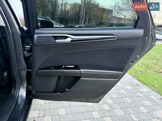 Сірий Форд Фьюжен, об'ємом двигуна 2 л та пробігом 163 тис. км за 8300 $, фото 57 на Automoto.ua