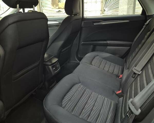 Серый Форд Фьюжн, объемом двигателя 2.49 л и пробегом 184 тыс. км за 9800 $, фото 18 на Automoto.ua