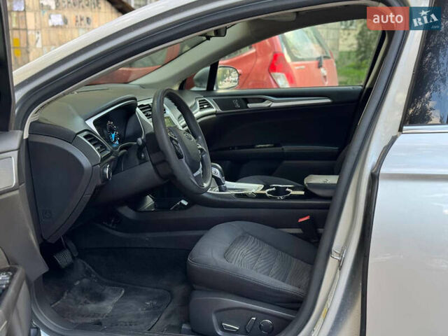 Сірий Форд Фьюжен, об'ємом двигуна 2.49 л та пробігом 270 тис. км за 7999 $, фото 15 на Automoto.ua