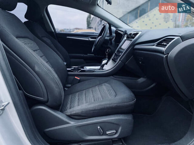 Серый Форд Фьюжн, объемом двигателя 2.49 л и пробегом 194 тыс. км за 9300 $, фото 24 на Automoto.ua